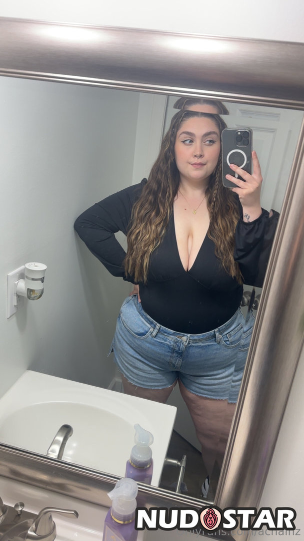 Achainz Leaked Photo 12