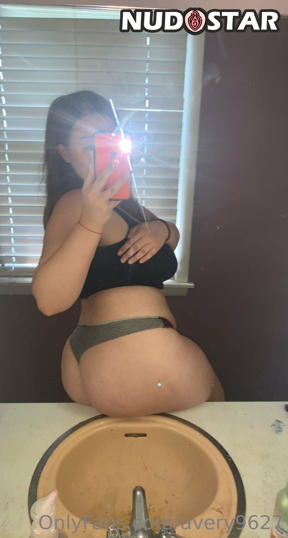 Avery9627 Leaked Photo 5