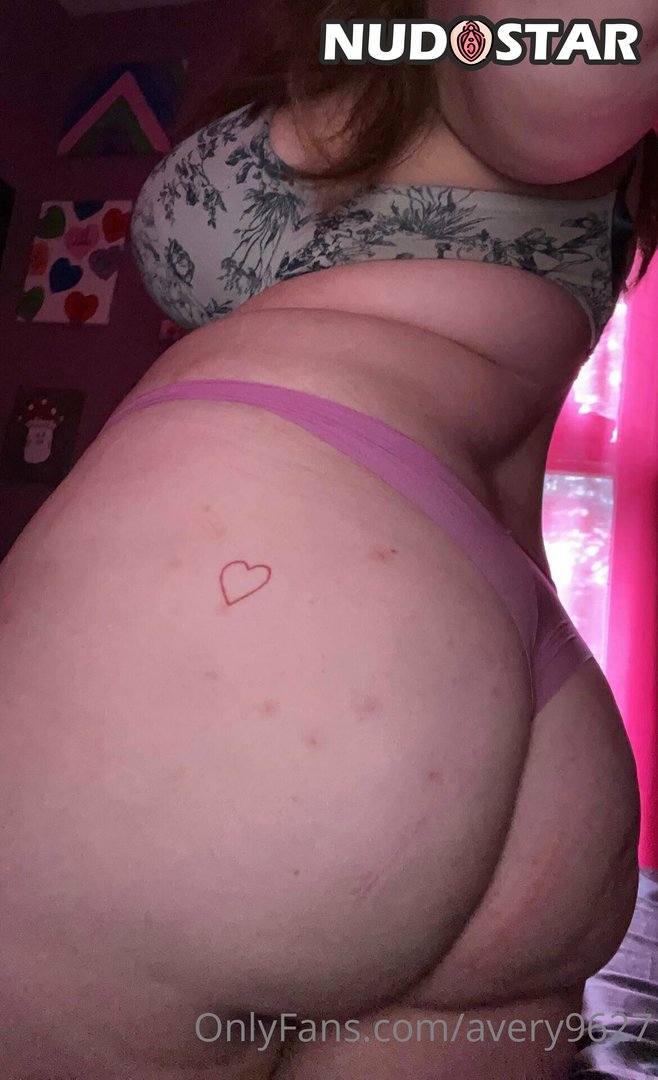 Avery9627 Leaked Photo 22