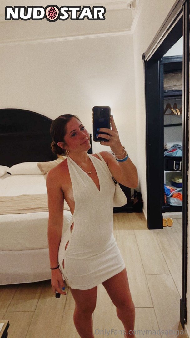 madsabigail_nude_leaks_nudostar-pics_010 Madsabigail Leaked Photo 11